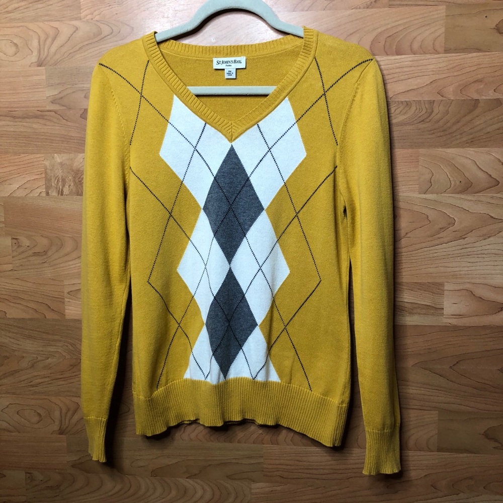 St. John’s Bay Petite Medium Long Sleeve Sweater
